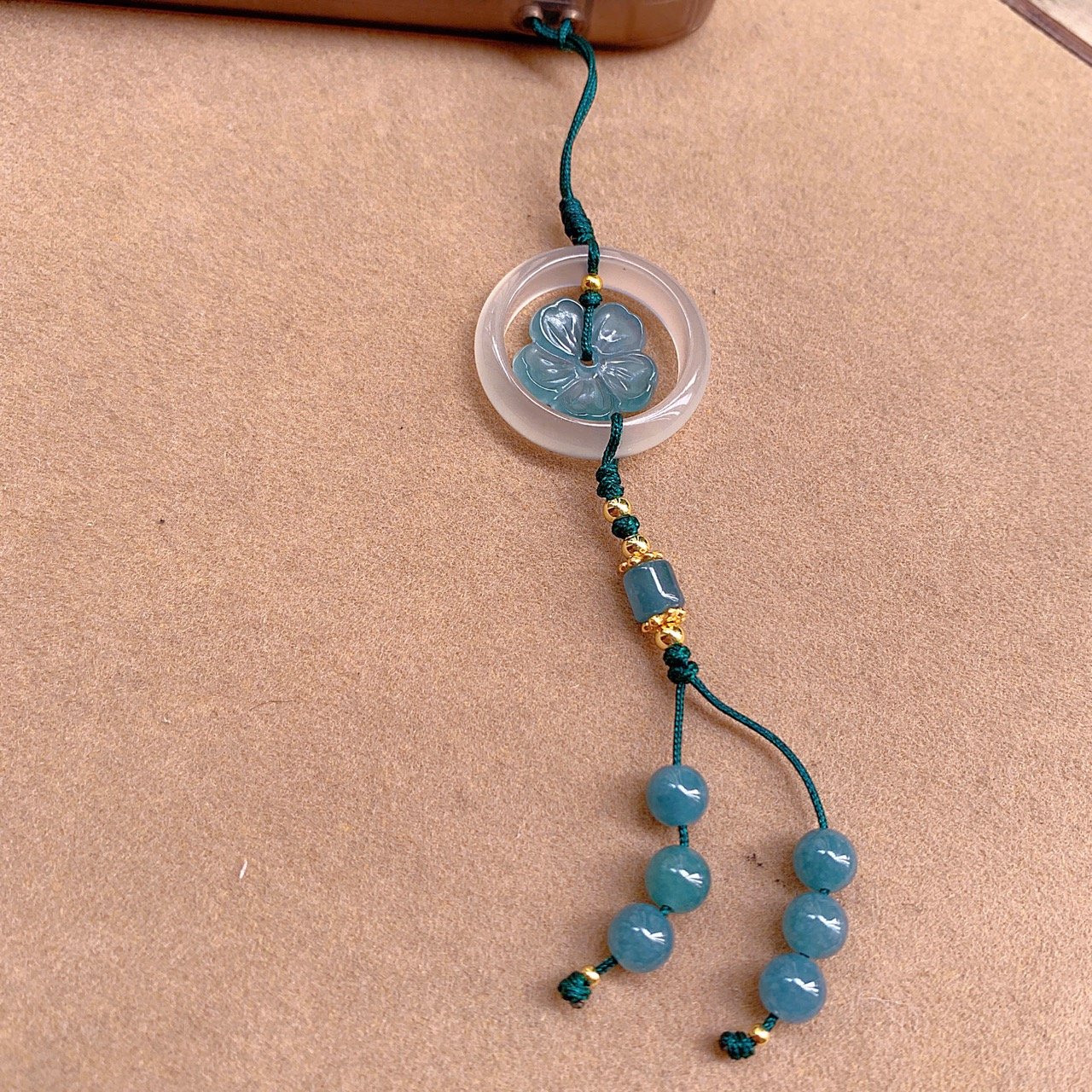 Phụ Kiện Treo Điện Thoại – Treo Túi Lam Ngọc & Bạch Nguyệt Quang 💚✨